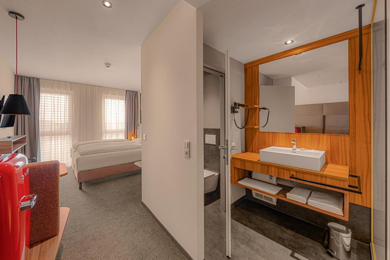 Zuendwerk - Motel Strasshof an der Nordbahn Eksteriør billede
