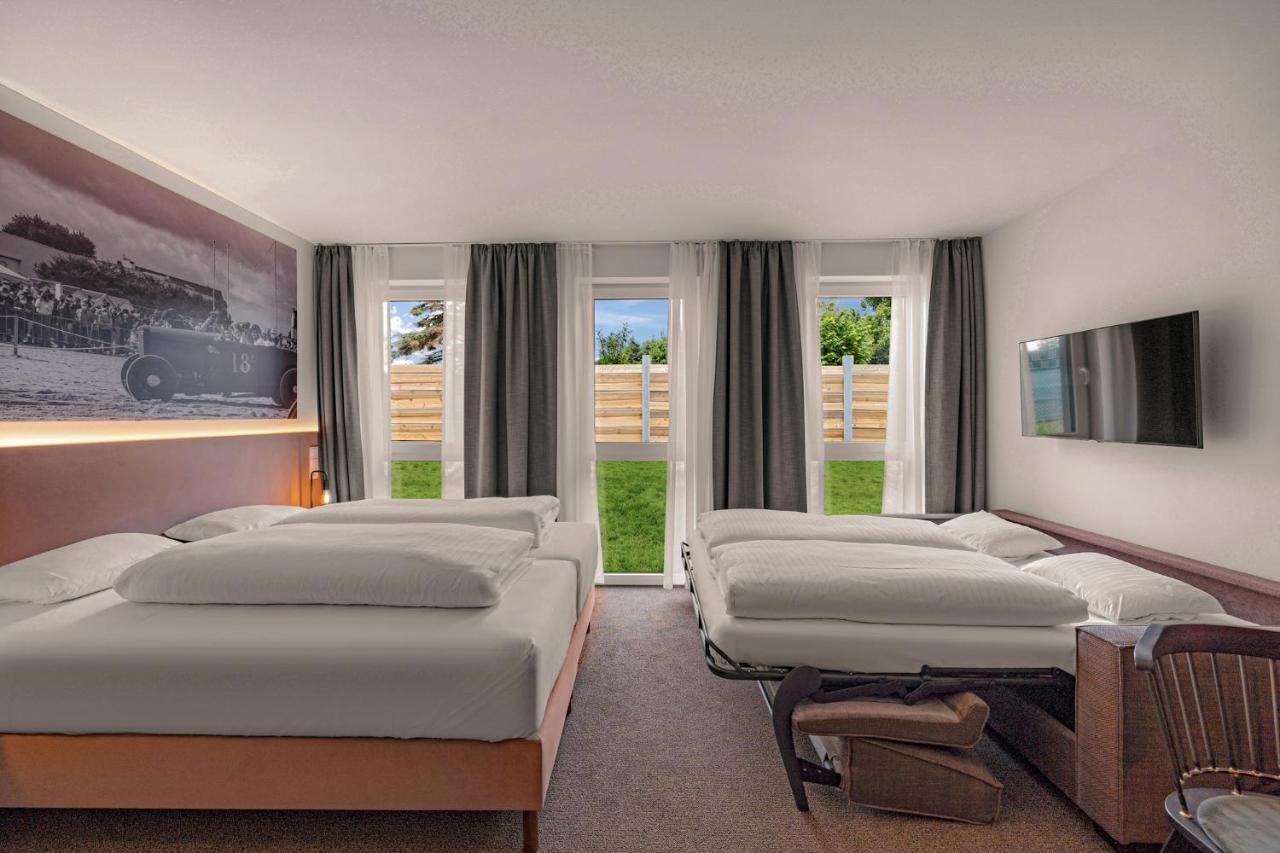 Zuendwerk - Motel Strasshof an der Nordbahn Eksteriør billede
